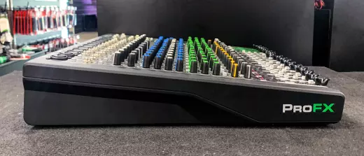 Store Special Product - Mackie - ProFX16v3 16-Channel 4 Bus Professional Effects Mixer with USB